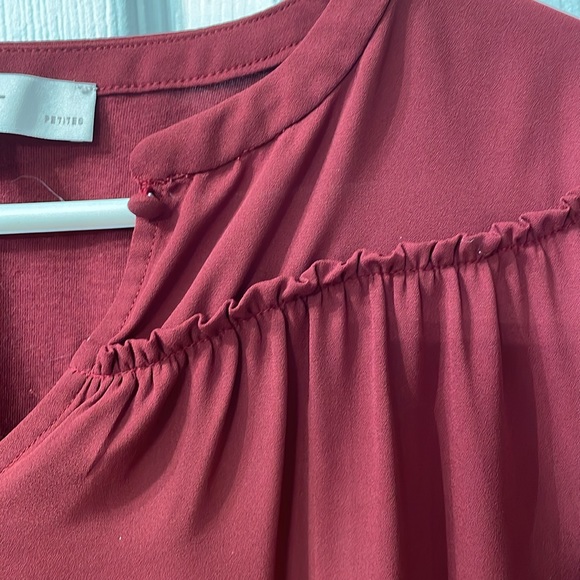 Burgundy long sleeve top. LOFT - Picture 3 of 4